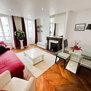 Colisee Apartment